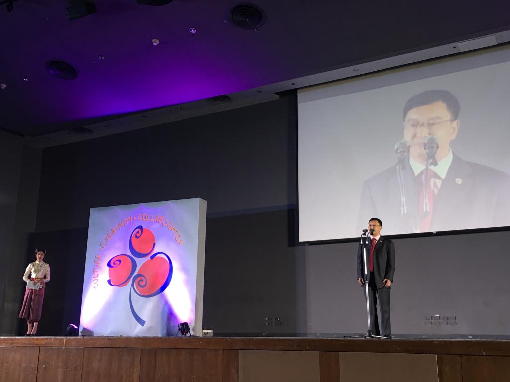 梁学宏院长在主办单位交接仪式上讲话