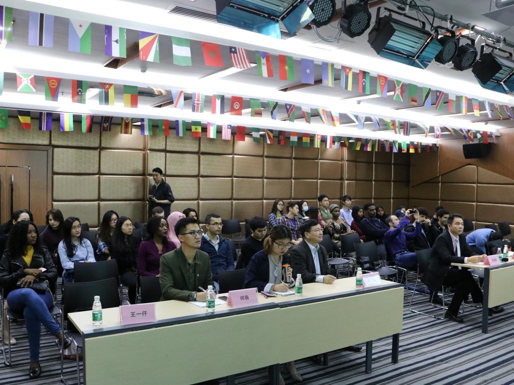 交流介绍会现场