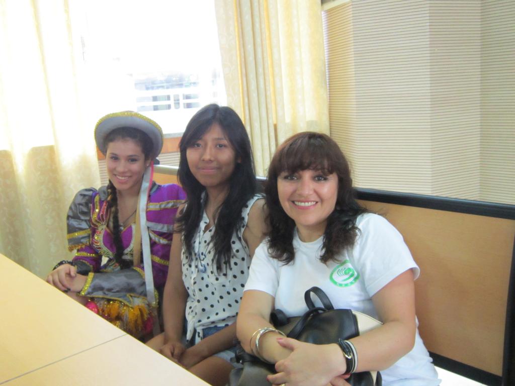 秘鲁学员盛装出席